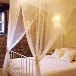 Pensionat Rural Ochohermanas 4*
