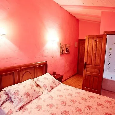 Rural Ochohermanas Konukevi 4*